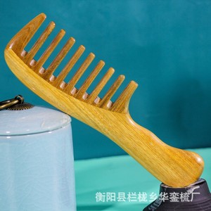 Hengyang County Lanlong Township Green Sandalwood <b>Wide</b> Tooth <b>Comb</b> Massage Meridian Handmade Hair Styling <b>Comb</b> - Product Image 4