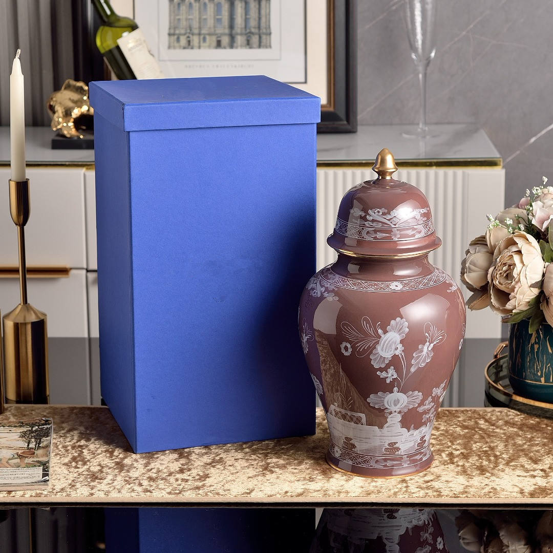 สีน้ำตาล