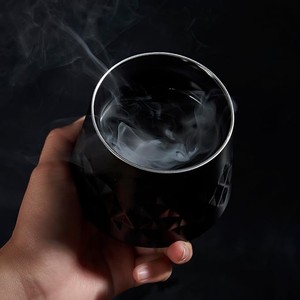 Le verre à cocktail en acier inoxydable isolé sous vide pour whisky de 8 oz est un moyen élégant de profiter de votre boisson préférée en plein air - Product Image 6