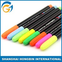 Kit de 12 marqueurs textiles vibrants avec étui de rangement |   Stylos à peinture textile les plus vendus pour la création de mode DIY et les cadeaux faits main