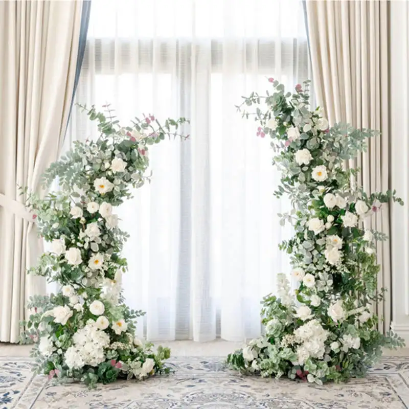 결혼식 배경 꽃 굴렁쇠를 위한 수국 결혼식 아치에 의하여 꾸며진 꽃 금속 아치를 가진 인공적인 백색 로즈