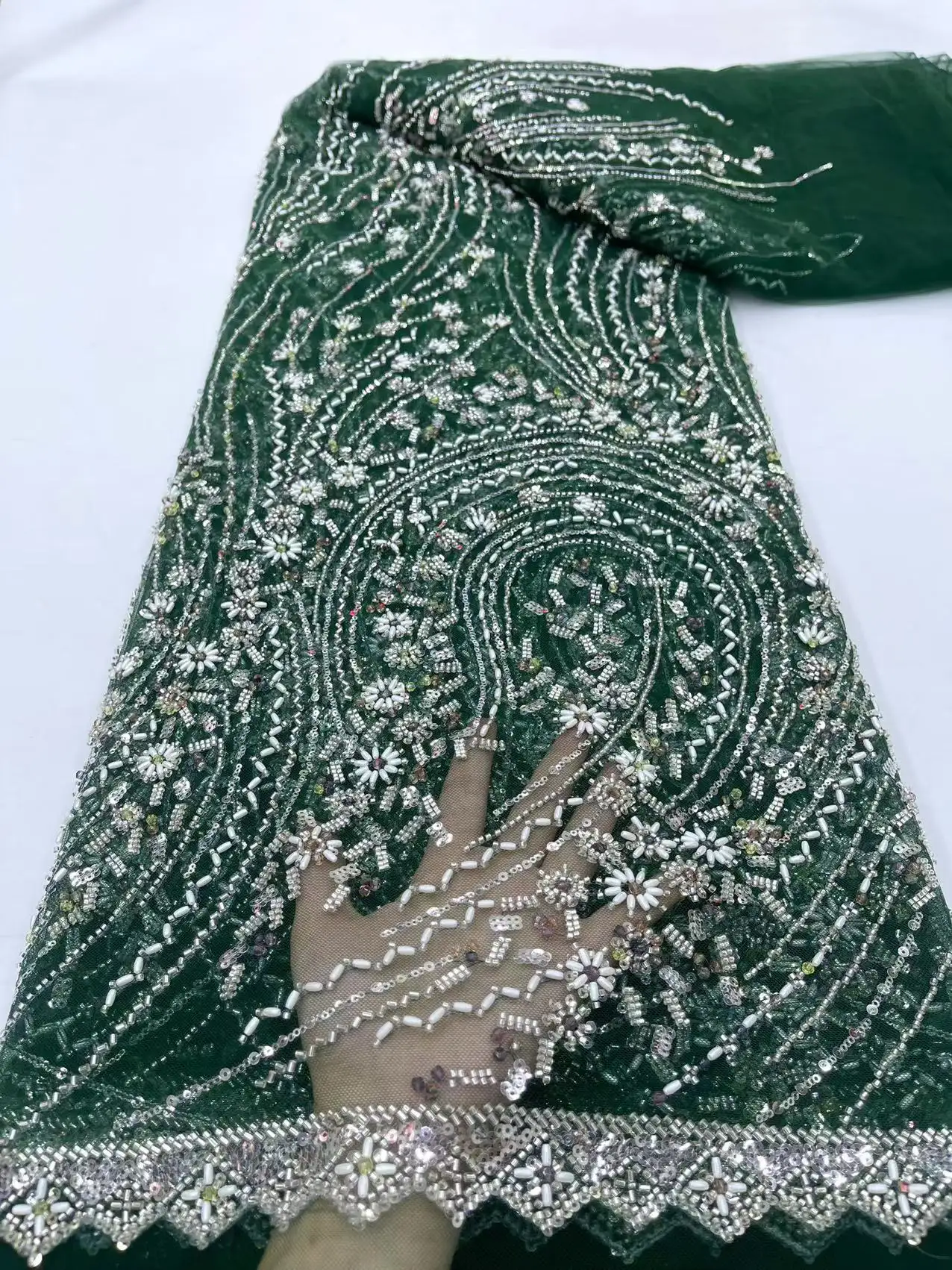 Nuevo 2024 tela pesada bordada a mano con cuentas tela de encaje nupcial tela de encaje con cuentas de lujo para vestido de noche de boda