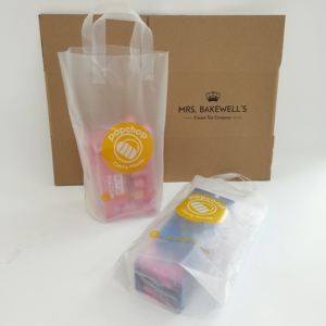 Quà Tặng Ldpe Hdpe Phân Hủy Sinh Học Bao Bì Mua Sắm Túi Nhựa Có Tay Cầm Mềm Mờ In Logo Theo Yêu Cầu Túi Mua Sắm Trong Suốt - Product Image 1