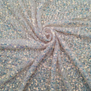 Tissu en dentelle à paillettes de couleur claire avec broderie pour robes de mariée de luxe, nappes, décorations de fête - Product Image 4