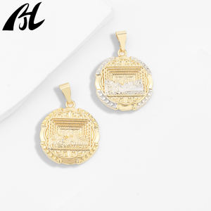 قلادة C-785 منحوتة بدقة على شكل مادونا وزخارف قوطية، ترمز للضوء الإلهي والنقاء، هدية للإيمان المسيحي الكاثوليكي - Product Image 4