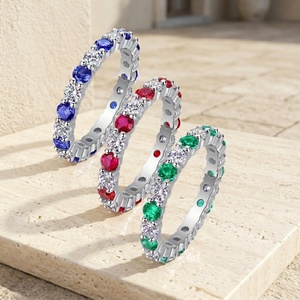 <span class=keywords><strong>Bague</strong></span> Éternité Empilable en Argent avec Multiples Pierres Précieuses Synthétiques Scintillantes (<span class=keywords><strong>Saphir</strong></span>, Rubis, Émeraude, Moissanite) 0,1 ct 3 mm - Product Image 4