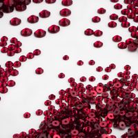 Passionele 5mm Ruby Epoxyhars Diamantvormige Centrale Gat Naai Strass Steentjes Eeuwigheidsband Sieraden Findings Supply YAXI Model