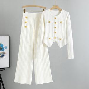 Nuevas llegadas Conjunto de suéter de punto a rayas holgado Cuello en V Cárdigan Botón de manga larga de punto Abrigo de pierna ancha - Product Image 2