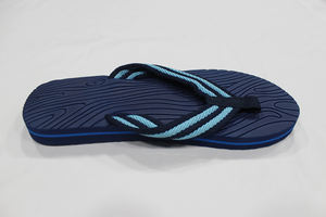 Tongs EVA imperméables à la mode pour hommes, ouvre-bouteille en éventail, conception respirante, anti-glissante pour les saisons d'été et d'hiver - Product Image 4