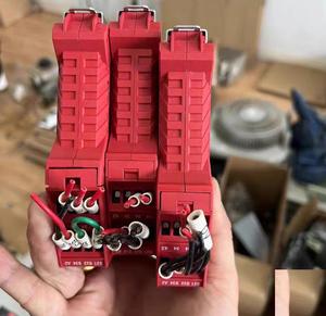 สวิตช์ <span class=keywords><strong>MSR127T</strong></span> 440R-N23126 - Product Image 5