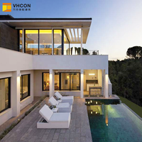 Maison préfabriquée de luxe en béton, villa moderne avec panneaux en ciment EPS et structure en acier, avec piscine