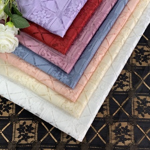 Tissu en dentelle de haute qualité en gros, sexy, 3D, en mousseline de soie française, 100% polyester, broderie en stock, pour sacs pour femmes, lingerie, robe de mariée - Product Image 2