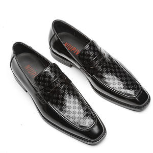 Customized English-style Loafers Trendy Horseshoe Buckles Patchwork-patterned Leather Upper Casual <b>One</b>-<b>piece</b> <b>Shoe</b> Autumn - Product Image 6