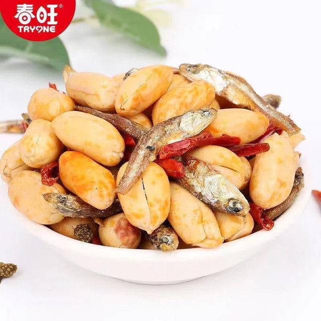 Chunwang High Quality Dried Spicy Fish Peanuts Snack Ready to Eat