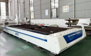 Máquina de corte por láser de fibra de nuevo diseño AHYW YWFL 3015 4000W para corte de acero inoxidable - Product Image 2