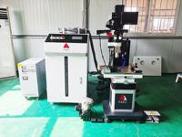 Machine de soudage par points à laser fibre avec bras articulé de précision à faible distorsion pour la réparation et la restauration de moules endommagés et usés