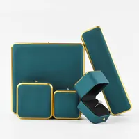 Зеленая металлическая рама из искусственной кожи, эксклюзивная бархатная шкатулка для ювелирных изделий, упаковка для ювелирных изделий