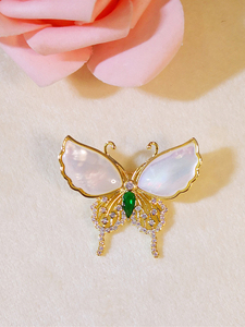 Europeu e americano popular luz luxo natural shell esmeralda borboleta broche para data decoração das mulheres - Product Image 3