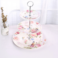 Support à gâteau à trois étages de style européen, plateau à fruits et en-cas en porcelaine, plateau à dessert pour le thé de l'après-midi, plateau à pâtisserie exquis pour mariage