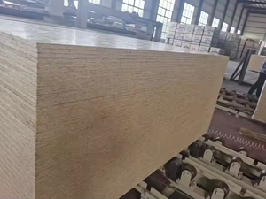 Gran oferta de fábrica, tablero de hebra orientada 4x8 (<span class=keywords><strong>OSB</strong></span>), <span class=keywords><strong>madera</strong></span> contrachapada de 9,5mm, 11mm para construcción <span class=keywords><strong>Exterior</strong></span>, construcción de 18mm, <span class=keywords><strong>madera</strong></span> para exteriores - Product Image 2