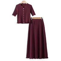 Nouvelle Collection 2026 – Ensemble Deux Pièces Tricoté et Perlé Sur Mesure : Haut Col Rond et Jupe pour Femme – Idéal Bureau et Trajet Quotidien – Mode Printemps-Automne