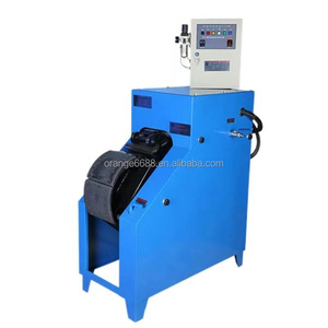 Machine de rejet de tampon de dispositif de pièce de pelle pneumatique entièrement automatique de contrôle électrique d'expédition rapide pour la garniture de garniture de frein de camion - Product Image 1