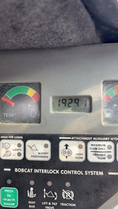 ปี 2023 ใช้สำหรับรถตักล้อยางขนาดเล็ก S300/S185/S18/S160/S130 น้ำหนัก 3750 กก. 60 กิโลวัตต์ ปั๊มเกียร์ ผลิตในสหรัฐอเมริกา - Product Image 3