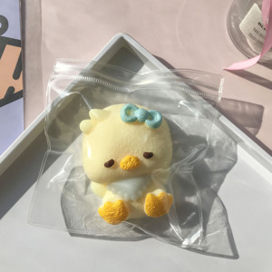 Jouet Squishy TPR Canard Mignon Taba pour Adultes et Enfants Garçons & Filles - Anti-stress et Sensoriel à Presser Fabriqué au Zhejiang - Product Image 4