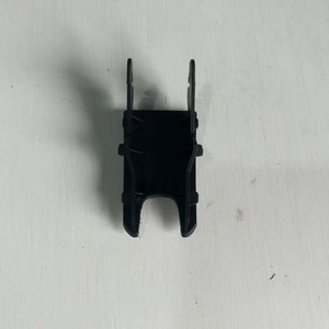 Fundas de Asiento de Plástico ABS Negro para Asiento Trasero Infantil, Compatibles con Porsche Macan y Audi Q3 2013-2018 - Product Image 2