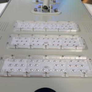 IP66 5 anni di garanzia impermeabile 60W Led luce di inondazione illuminazione esterna tutto In uno luce solare di strada con il supporto del palo