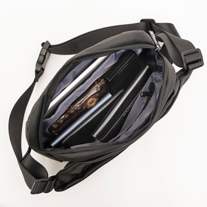 Bolso de hombro versátil y moderno para hombre, bolso cruzado multifuncional, bolso informal de personalidad simple - Product Image 5