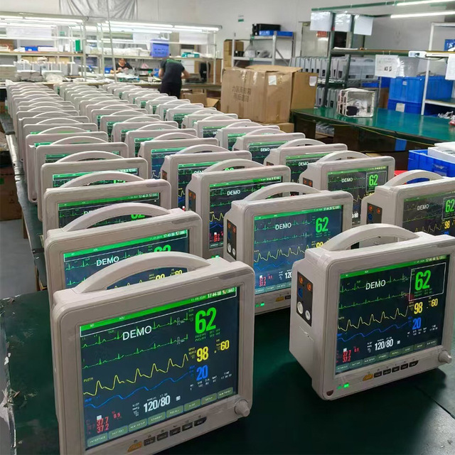 Portable ICU Bedside Patient Monitor 12.1" TFT LCD Fanless Design Medical Monitor with WiFi Central Monitoring System