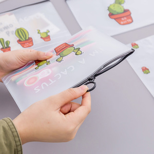 Trousse à crayons Cactus semi-transparente avec fermeture éclair, sac de rangement en PVC pour étudiants, école, bureau, 170x210mm, design de dessin animé - Product Image 3