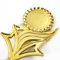 Pièces de trophée en plastique du fabricant chinois Ornements créatifs pour les souvenirs de récompenses sportives