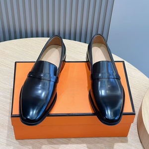 Zapatos de cuero formales de lujo de la serie clásica, cómoda y a la moda - Zapatos de diseñador de cuero clásicos de marca - Product Image 1