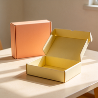 Boîte en carton ondulé kraft jaune uni en gros, écologique, recyclable, boîte d'expédition en carton, production en 72h