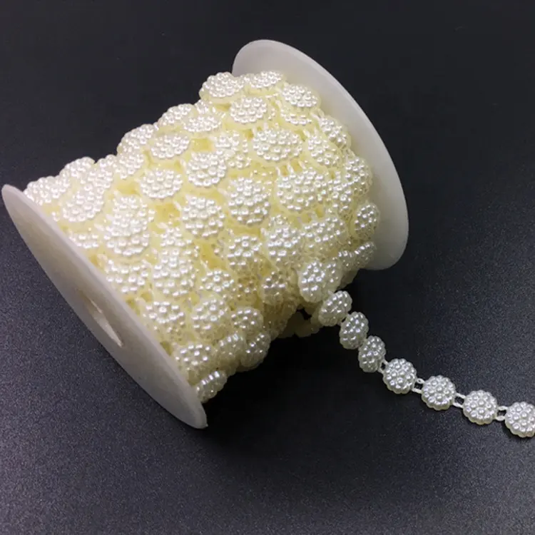 Trim Sepatu Pernikahan, Hiasan Gantung Berlian Imitasi Mutiara Bunga Putih 1Cm