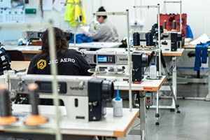 Máquina de Coser Computarizada de Alta Resistencia Brother NEXIO <span class=keywords><strong>Serie</strong></span> UF-8900 de Accionamiento Directo y Alimentación Unísona para Materiales Gruesos - Product Image 4