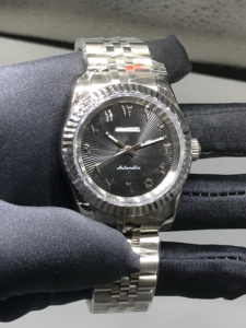 นาฬิกาข้อมือ NEW Nh35 Movement พร้อมโลโก้สั่งทำ คุณภาพสูง เครื่อง Seiko NH35 ออโตเมติก โครงกระดูก สำหรับผู้ชาย - Product Image 3