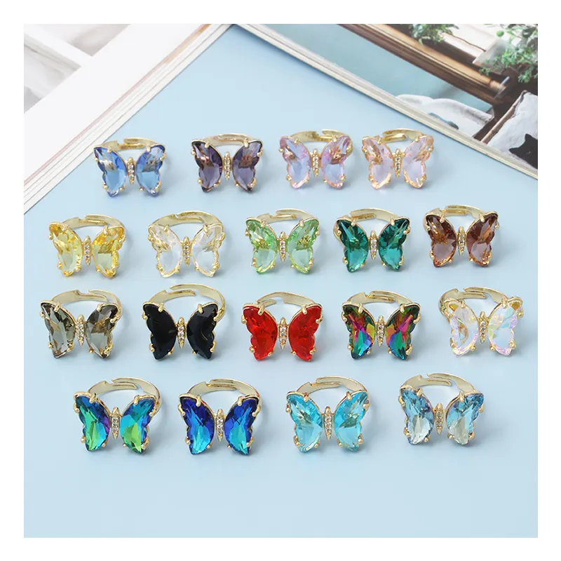 18 renk cam kelebek bakır halka Resizable renkli kristal kelebek altın kaplama pirinç yüzükler kadınlar için parti takı