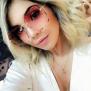 Gafas de Sol Vintage de Moda con Montura Cuadrada Sin Aro para Mujer, Gafas de Sol de Verano con Protección UV400 y Degradado - Product Image 1