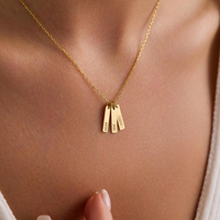 Collier personnalisé CYNYA en acier inoxydable 316L plaqué or 18 carats avec plusieurs barres verticales, gravure de nom personnalisée