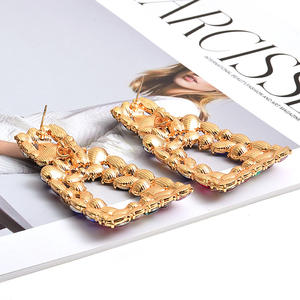 <span class=keywords><strong>Orecchini</strong></span> in lega stile bohémien di nuovo Design stile femminile <span class=keywords><strong>orecchini</strong></span> esasperati geometrici con diamanti - Product Image 5