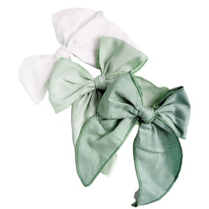 Lazos de pelo de lino con borde de dobladillo delicado de color y tamaño personalizado para bebés y niñas tela de algodón accesorio para niños para verano - Product Image 1