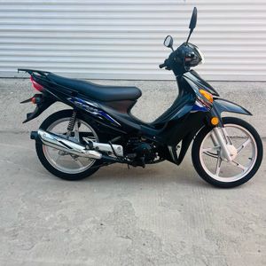 Moto à essence <span class=keywords><strong>Suzuki</strong></span> Saichi <span class=keywords><strong>110cc</strong></span> d'occasion, moto classique pour trajets quotidiens, <span class=keywords><strong>scooter</strong></span> pour les déplacements sur route - Product Image 6
