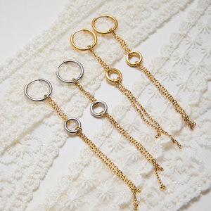 Pendientes de Aro con Diseño de Borla y Cadena Circular en Dos Tonos, Acero Inoxidable y Oro de 18K, Joyería de Moda - Product Image 3