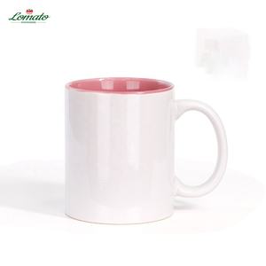 كوب قهوة من السيراميك بسعر المصنع وشعار مخصص، كوب فارغ للطباعة بالترصيد سعة 11 أونصة، أكواب ملونة من الداخل بمقبض كهدية ترويجية - Product Image 2