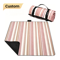 Vente en gros de tapis de pique-nique personnalisés avec logo, design populaire, séchage rapide, imperméables, pliables, légers, pour le camping et les pique-niques