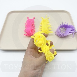 ของเล่นกำไลข้อมือแบบยืดได้ขนาดเล็ก ดีไซน์ใหม่ ผลิตจากวัสดุ TPR และยาง สำหรับของเล่นสัตว์น่ารักขนฟู เหมาะสำหรับเด็กหญิงและเด็กชาย - Product Image 2