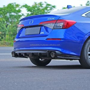 ปลายท่อไอเสียสไตล์ Akrapovic แบบคาร์บอนลุคขัดเงาจากโรงงาน Welta พร้อมชุดดิฟฟิวเซอร์หลัง สำหรับ Civic รุ่นที่ 11 ปี 2022 - Product Image 2